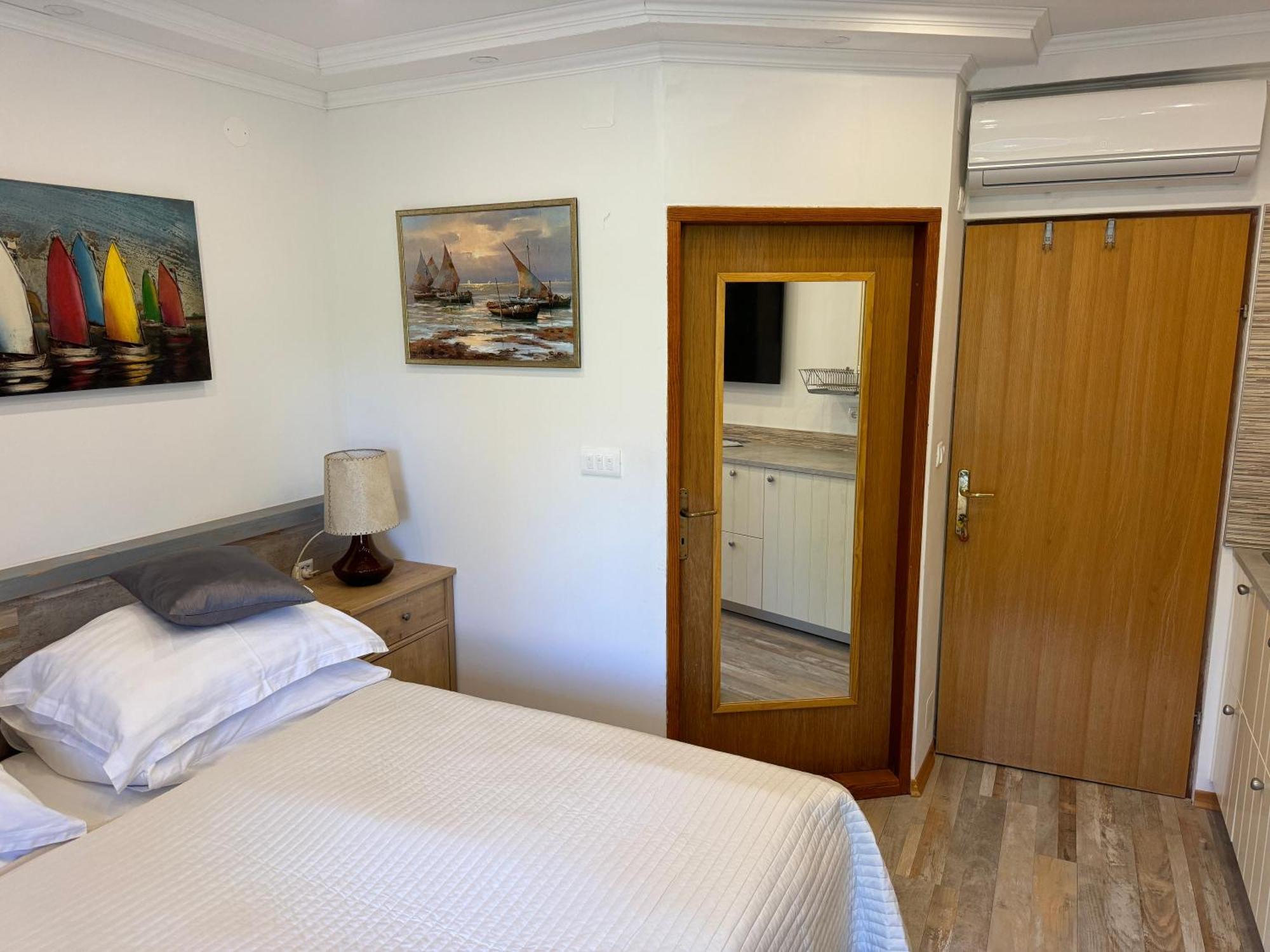 Studio Lorena Mali Lošinj Buitenkant foto