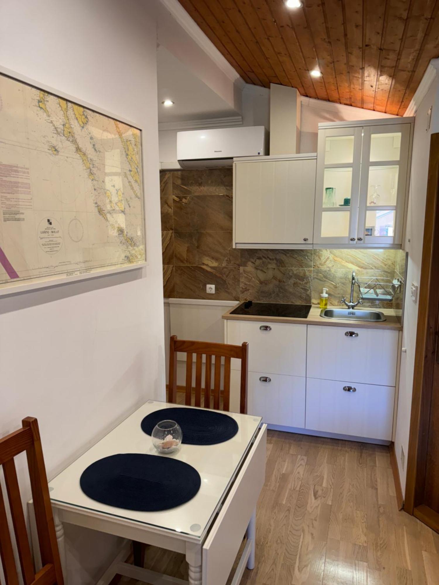 Studio Lorena Mali Lošinj Buitenkant foto